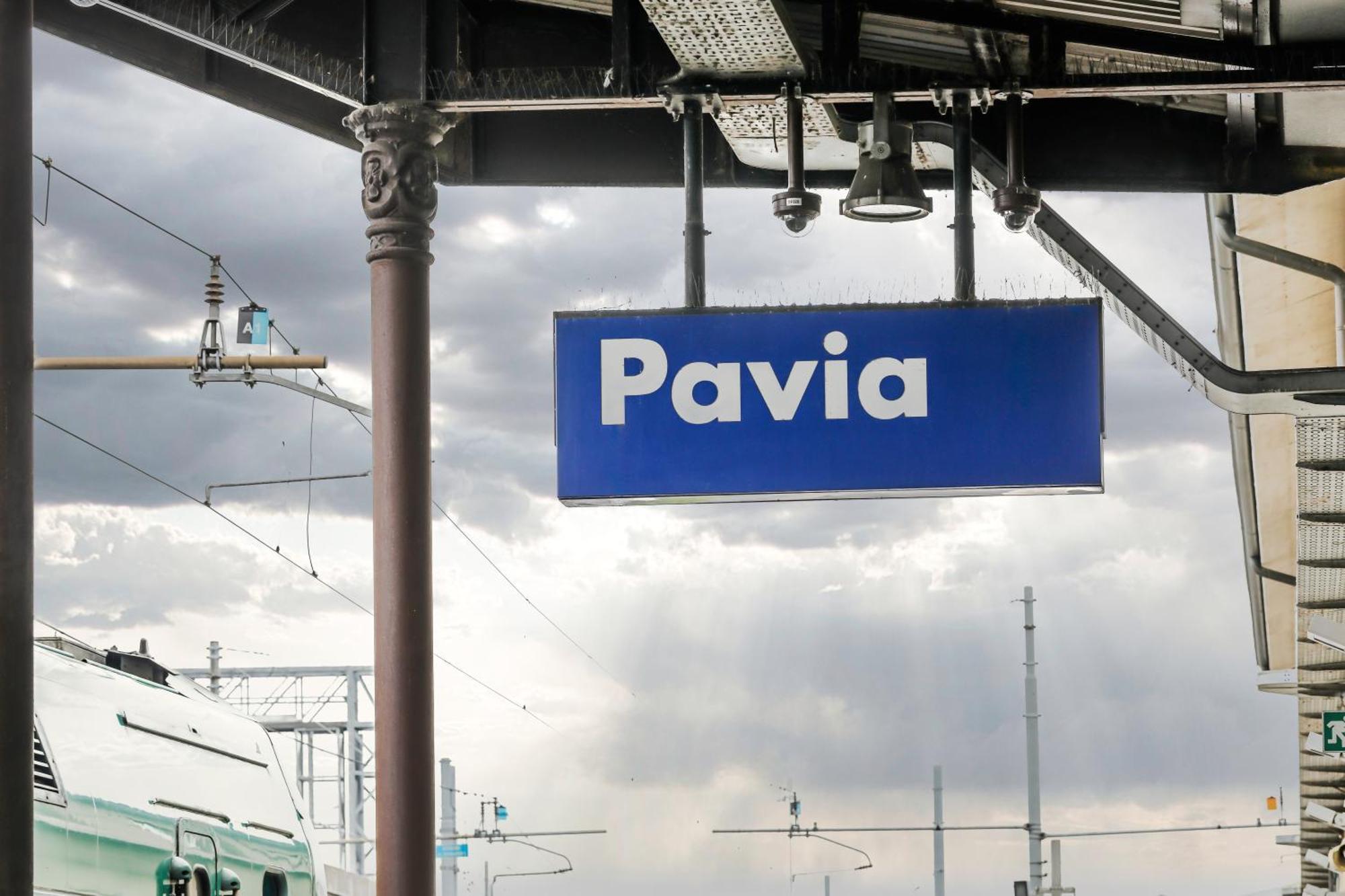 Angolo Alla Stazione - Bilocale Ristrutturato Zona Stazione E Ospedali Παβία Εξωτερικό φωτογραφία